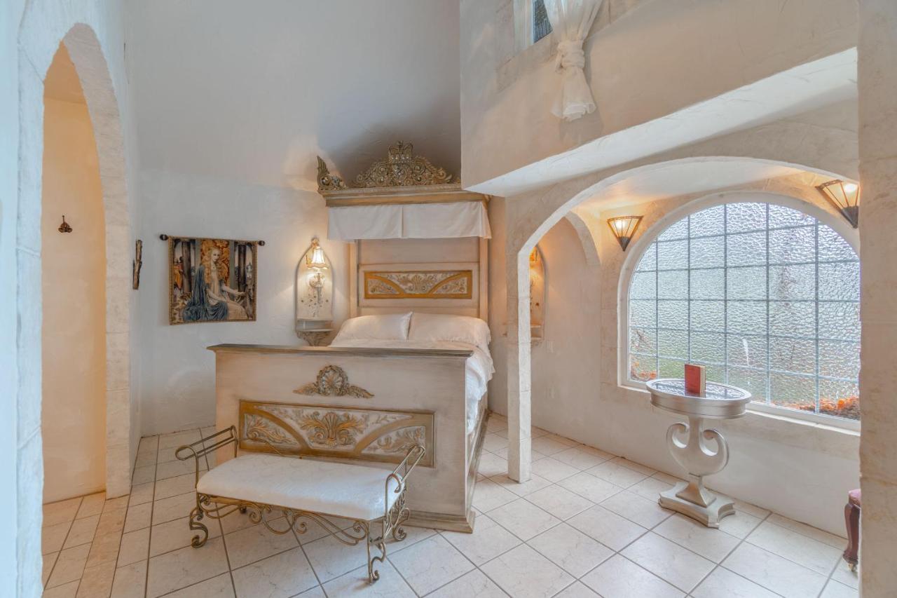 The Castle Villa Шемейнюс Екстериор снимка