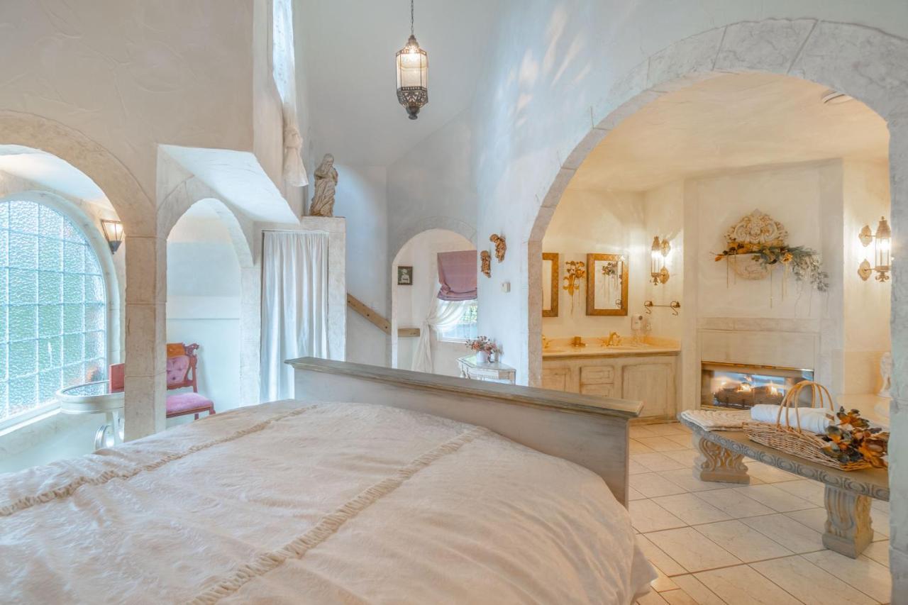 The Castle Villa Шемейнюс Екстериор снимка